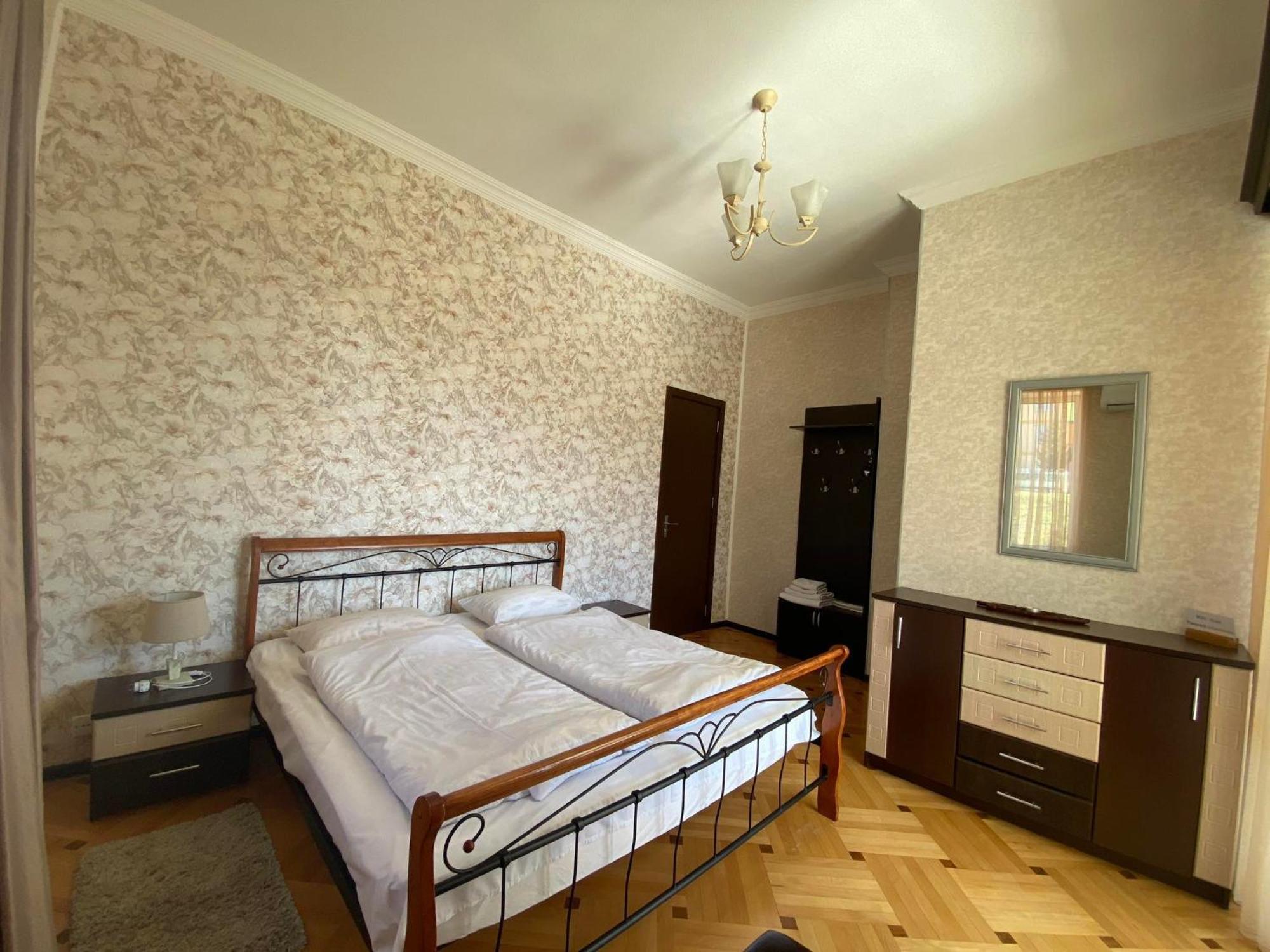 Neli & Zaal Guest House 텔라비 외부 사진