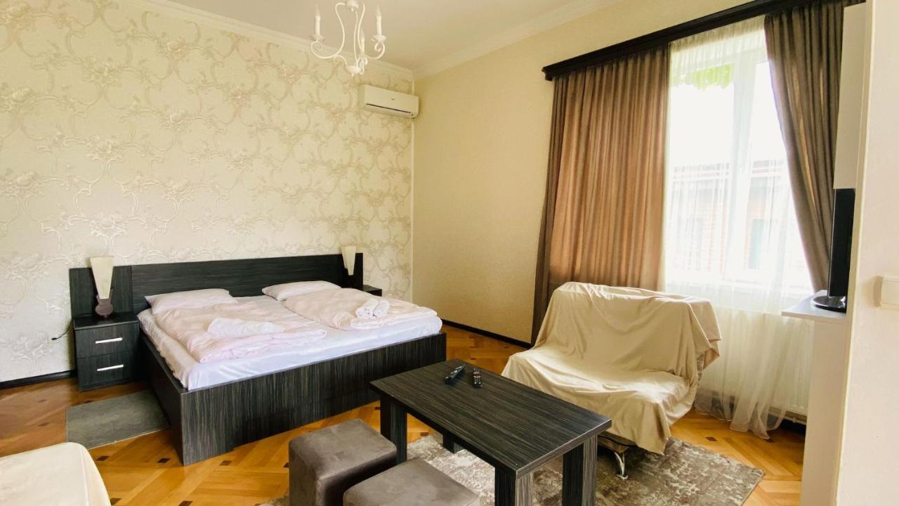 Neli & Zaal Guest House 텔라비 외부 사진