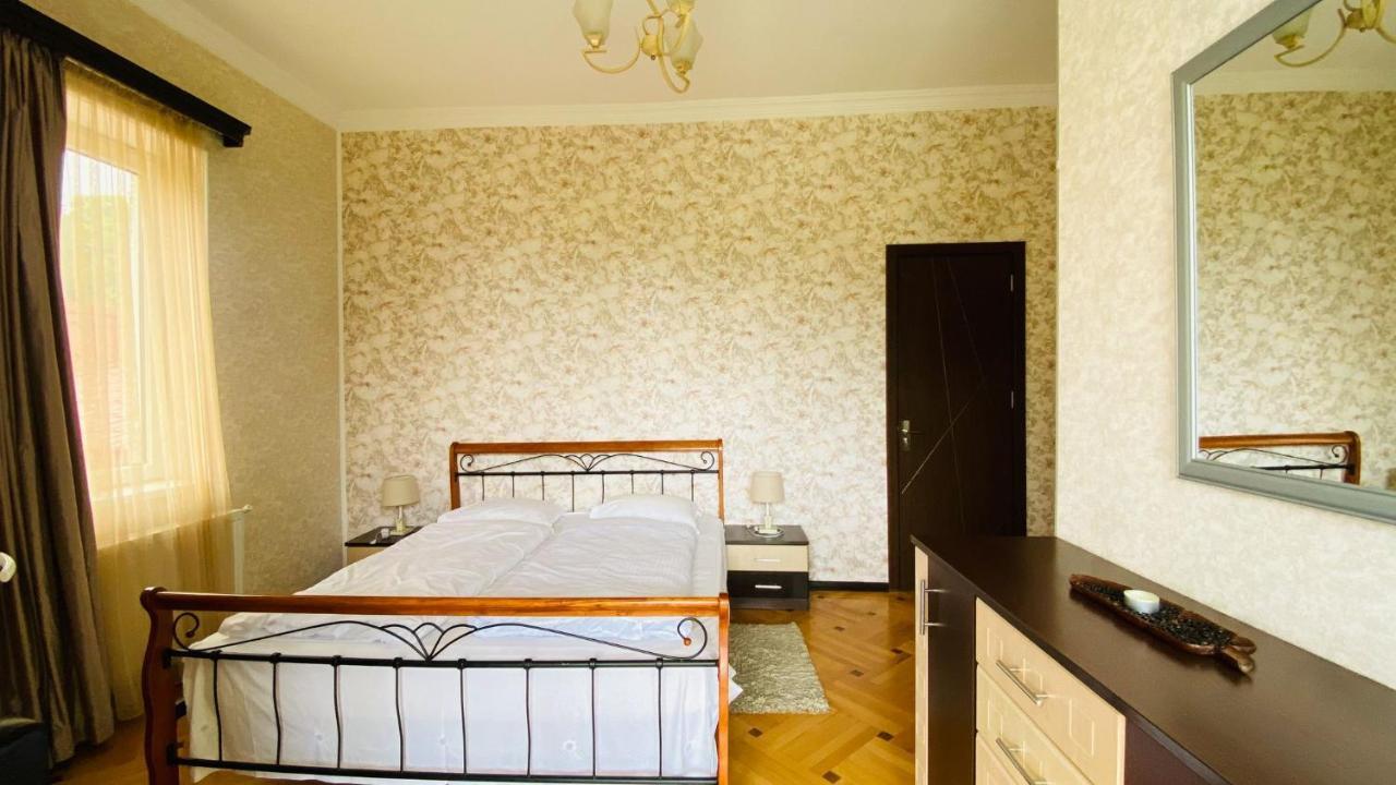 Neli & Zaal Guest House 텔라비 외부 사진