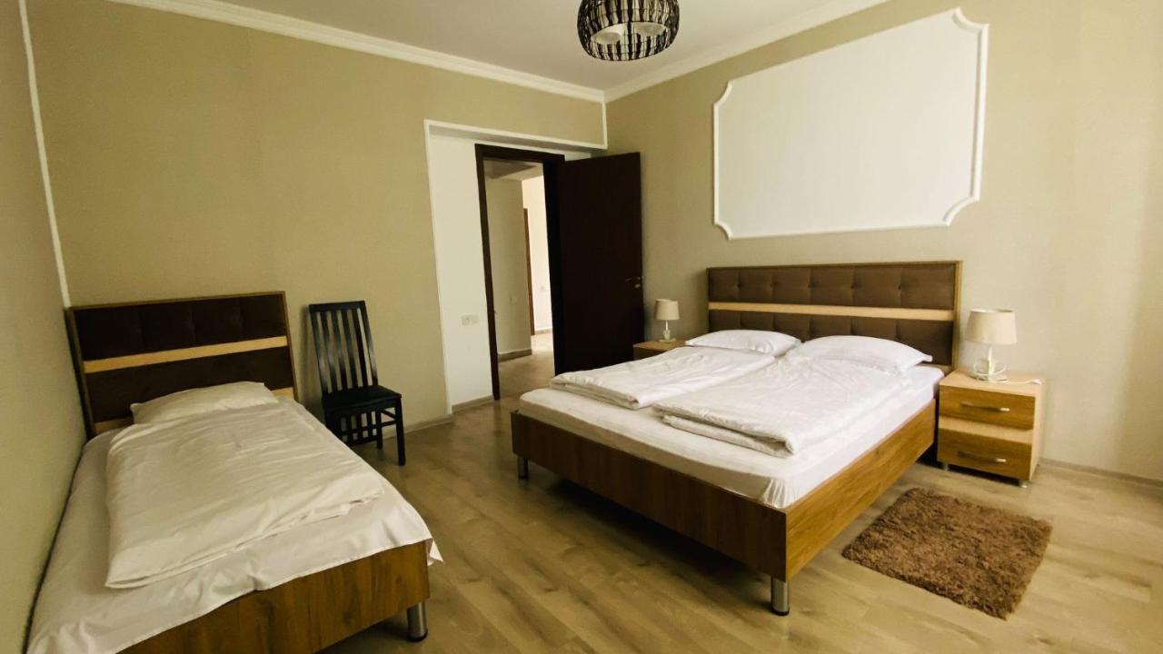 Neli & Zaal Guest House 텔라비 외부 사진