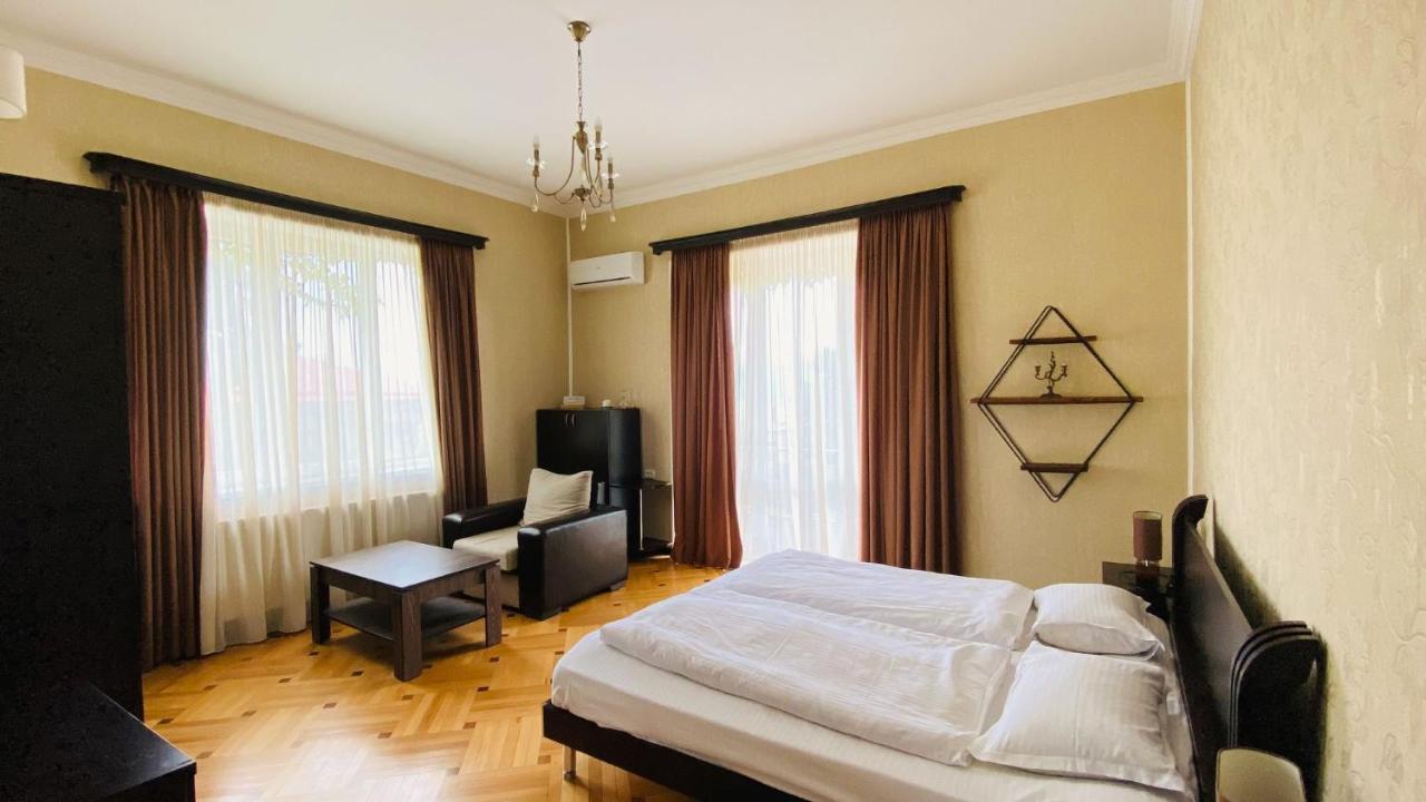 Neli & Zaal Guest House 텔라비 외부 사진