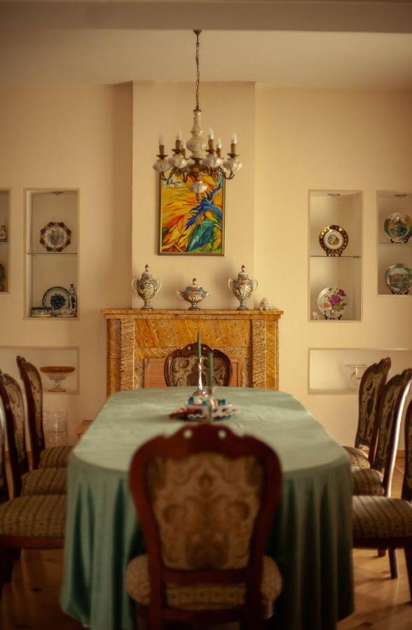 Neli & Zaal Guest House 텔라비 외부 사진
