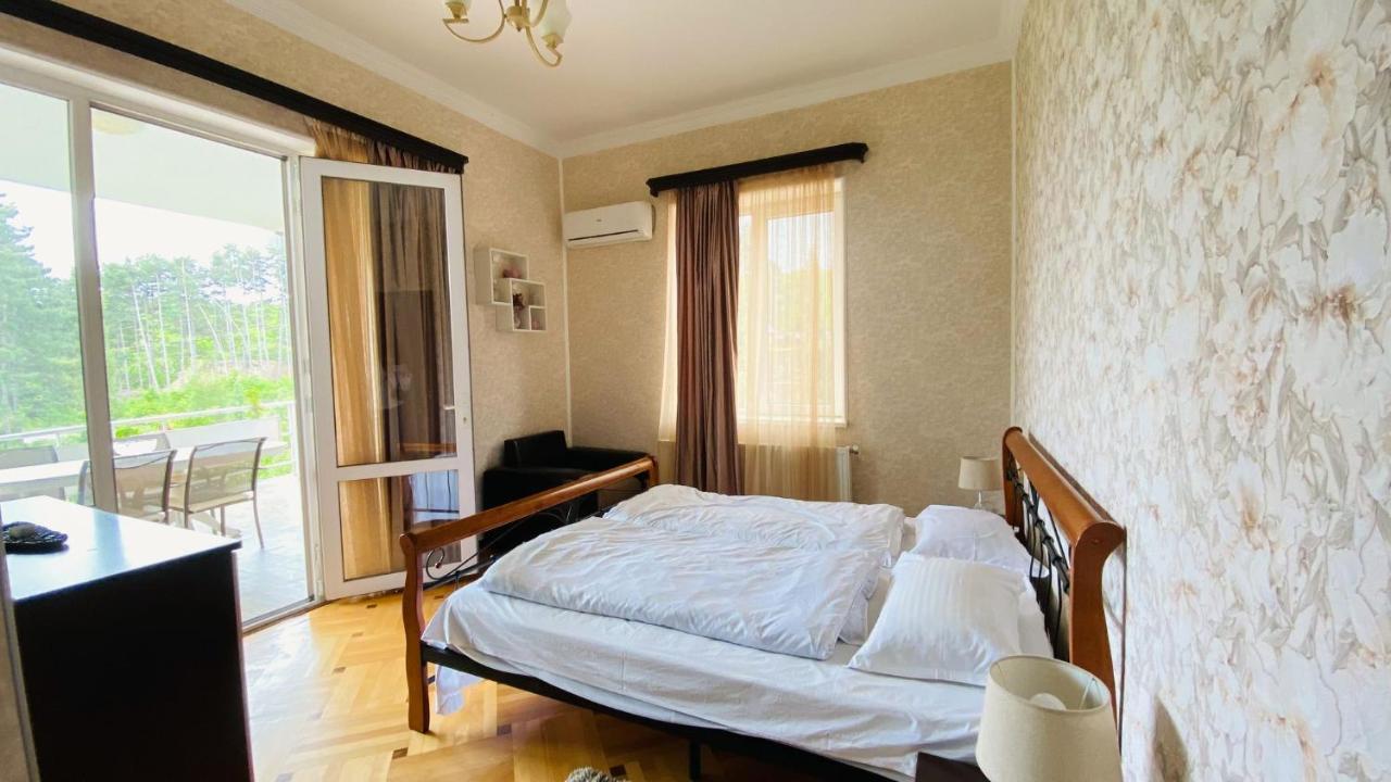 Neli & Zaal Guest House 텔라비 외부 사진