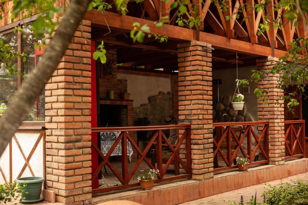 Neli & Zaal Guest House 텔라비 외부 사진